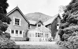 Plas-Y-Nant C.E Holiday Home 1950, Betws Garmon