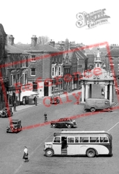 Bus In The Market Square c.1955, Beverley