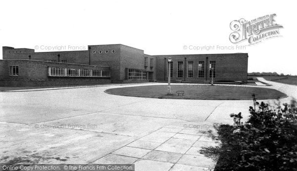 Photo of Beverley, Longcroft School c.1960
