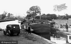 Negotiating The Lock c.1960, Beverley