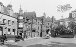 North Bar 1934, Beverley
