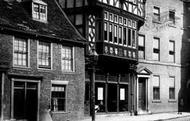 North Bar Without 1886, Beverley