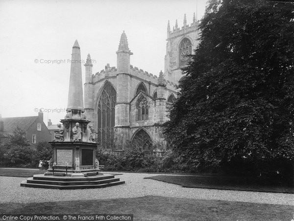Photo of Beverley, St Mary's Church And War Memorial 1927