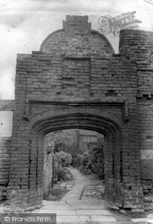 The Friary Gateway 1913, Beverley