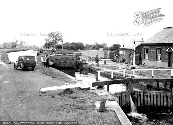 Photo of Beverley, The Lock c.1960