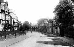 Westwood Road 1900, Beverley