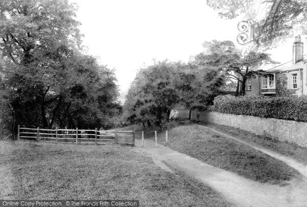 Photo of Beverley, Westwood, The Cinder Path 1913