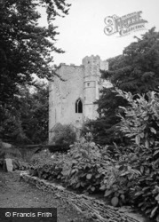 Castle 1951, Beverston