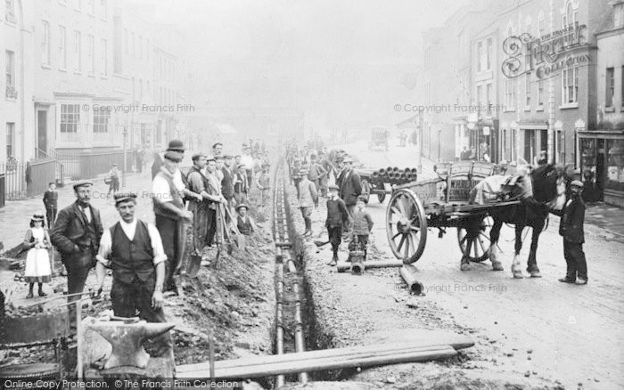Photo of Bewdley, Workmen Laying Water Pipes, Load Street 1901 