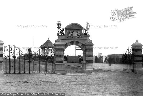 Photo of Bexhill, De La Warr Gates 1896