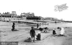 The Beach 1912, Bexhill