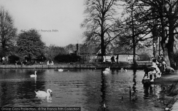 Photo of Bexleyheath, The Swans In Danson Park c.1955