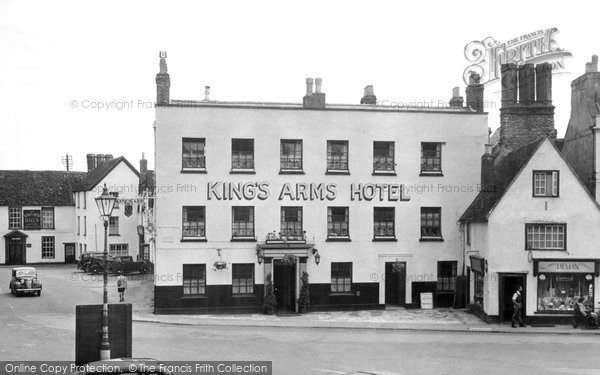 Photo of Bicester, King's Arms Hotel c.1950