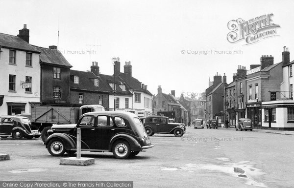 Photo of Bicester, Market Square c.1955