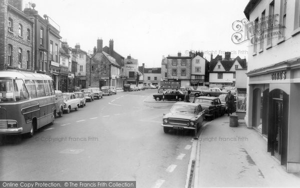 Photo of Bicester, Market Square c.1965
