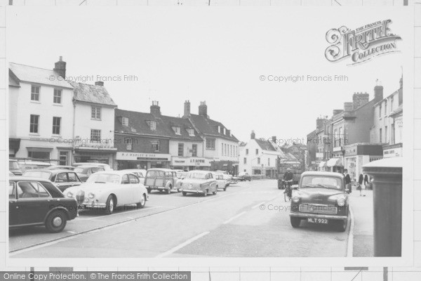 Photo of Bicester, Market Square c.1965