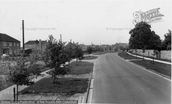 Photo of Bicester, Queen's Avenue c.1955