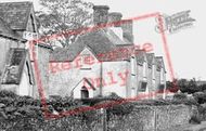 Cottages c.1955, Bickleigh