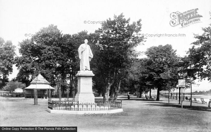 Photo of Bideford, Kingsley Statue 1907