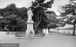 Kingsley Statue 1919, Bideford
