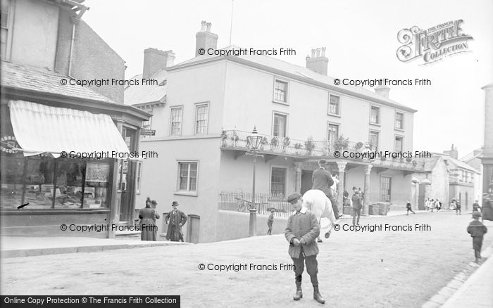 Photo of Bideford, New Inn Hotel. Market Place c.1890