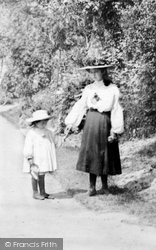 Sisters 1906, Bideford