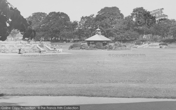 Photo of Bideford, Victoria Park c.1955