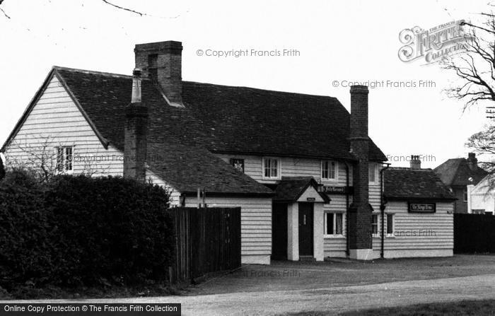 Photo of Biggin Hill, Leaves Green, The Kings Arms c.1950