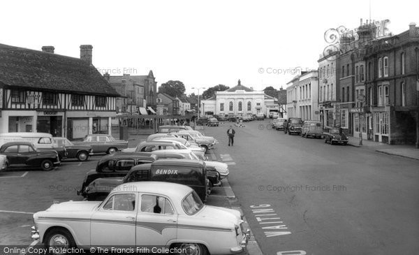 Photo of Biggleswade, Market Square c.1960