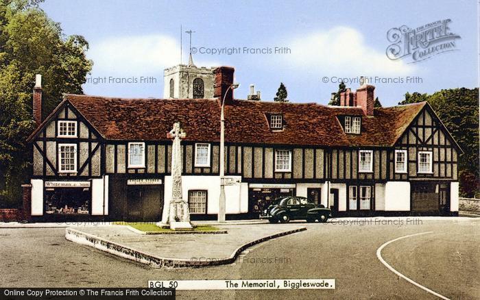 Photo of Biggleswade, The War Memorial c.1960