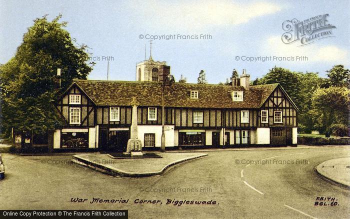 Photo of Biggleswade, War Memorial Corner c.1960