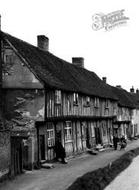 Old Weaving Houses, Chapel Street c.1960, Bildeston