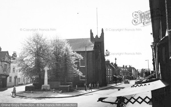 Photo of Billericay, Church And Memorial c.1965