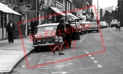 Crossing High Street c.1965, Billericay