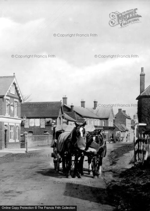 Photo of Billingshurst, A Horsedrawn Wagon In South Street 1909