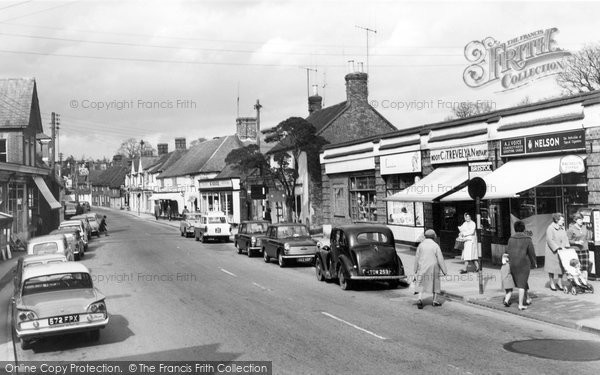 Photo of Billingshurst, High Street c.1960