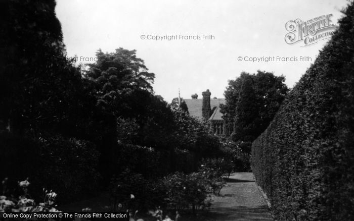 Photo of Billingshurst, Summers Place 1915