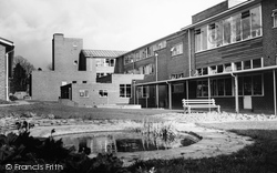 The School c.1960, Billingshurst