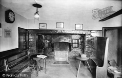 Billingshurst, Ye Olde Six Bells, an Old Fireplace 1923