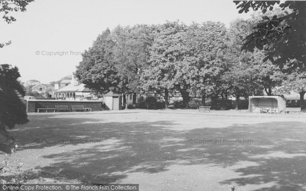 Photo of Bilsborrow, The Roebuck Hotel And Bowling Green c.1960