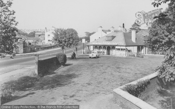 Photo of Bilsborrow, The Roebuck Hotel c.1960