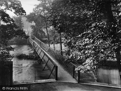 The Iron Bridge 1926, Bingley