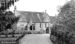 Holy Cross Church c.1960, Binstead