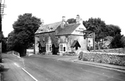 Royal George Hotel c.1955, Birdlip