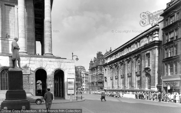 Photo of Birmingham, Town Hall c.1960
