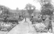 Oakwell Hall, The Gardens c.1950, Birstall