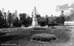 Castle Gardens And War Memorial 1922, Bishop's Stortford