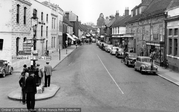 Photo of Bishop's Waltham, High Street 1957