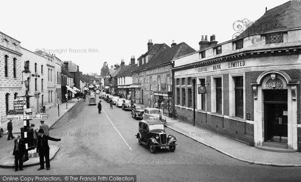 Photo of Bishop's Waltham, High Street c.1955