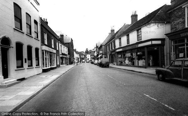 Photo of Bishop's Waltham, High Street c.1960